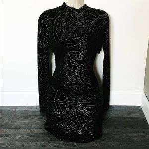 Long sleeve backless glitter bodycon